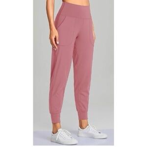 Oalka Women's Capri High Waisted Jogger Pants - Packets - Running